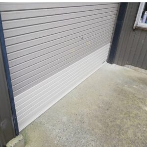 三条市のシャッタースラット交換